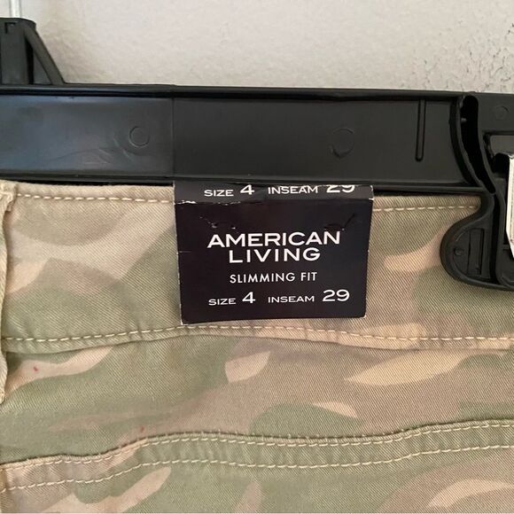 American Living Women’s Slimming Fit Camo Print Pants Size 4 - Picture 3 of 4